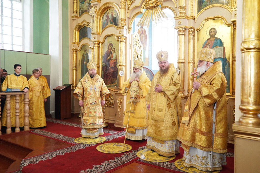 Его Преосвященство епископ Антоний принял участие в соборном служении в городе Бийске